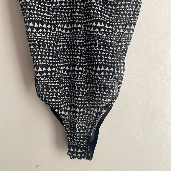 Stella McCartney Florence Fluttering Bodysuit Black Heart Print - Picture 9 of 16